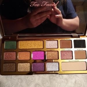 Too faced gold chocolate bar